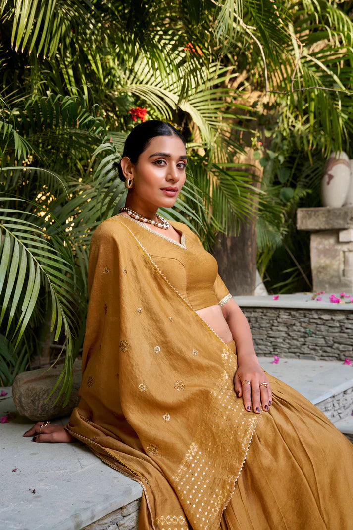 PURE CHANDERI ZARI WEAVING LEHENGA CHOLI WITH SEQUINS EMBROIDERED DUPATTAPFAB195) (01)