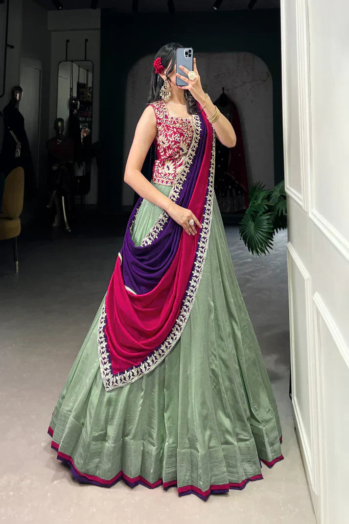 VICHITRA SILK THREAD EMBROIDRED LEHENGA CHOLI WITH DUPATTAPFAB1101)