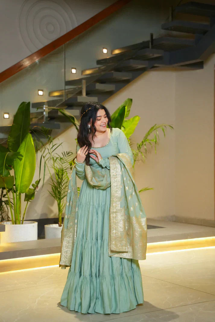 WEDDING SPECIAL MICROCRAPE GOWN WITH JAQUARD DUPATTAPFAB1111) (02)