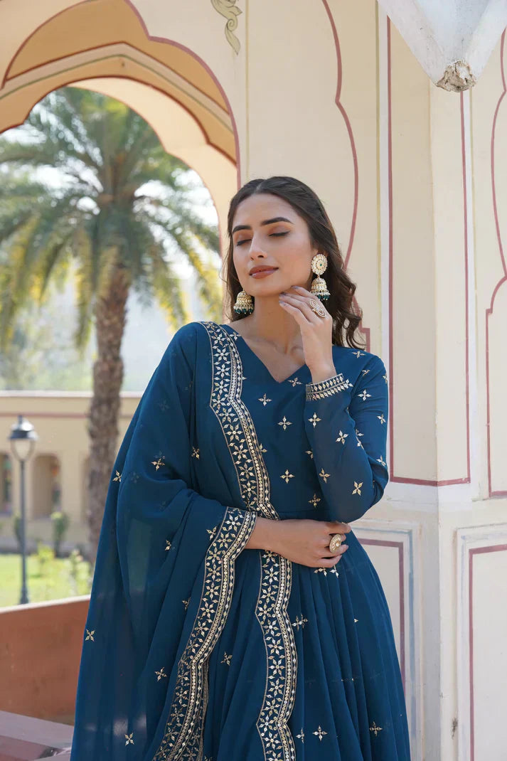 BEAUTIFUL STYLISH DESIGNER GOWN WITH DUPATTA SET PFAB133) (01)