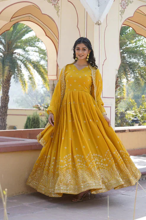 BEAUTIFUL STYLISH DESIGNER GOWN WITH DUPATTA SET PFAB133)