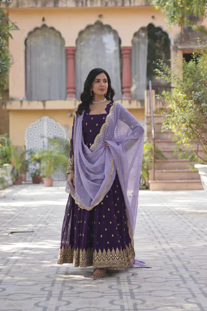 FAUX BLOOMING EMBROIDERED GOWN WITH DUPATTAPFAB190)