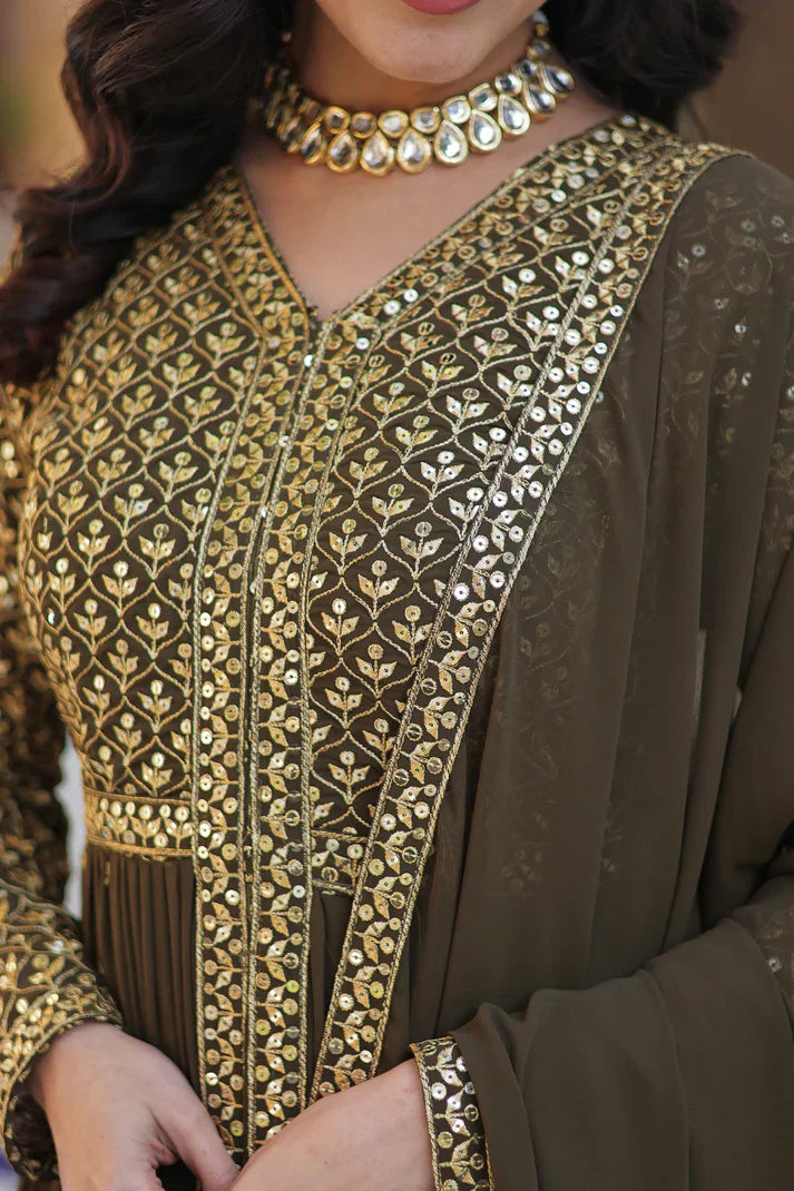 WEDDING SPECIAL FAUX GEORGETTE EMBROIDERED GOWN WITH BOTTOM AND DUPATTAPFAB1113)