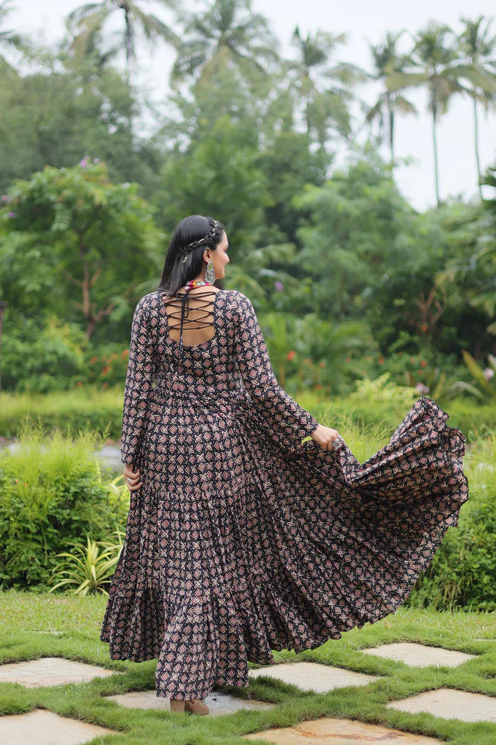 NAVRATRI SPECIAL COTTON GAMTHI PATCH WORK GOWN PFAB149)