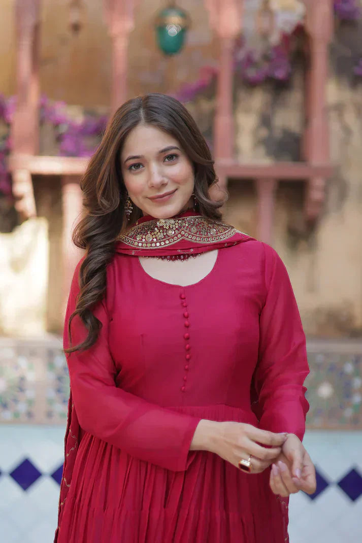 WEDDING SPECOAL STAR GEORGETTE GOWN WITH DUPATTAPFAB154)