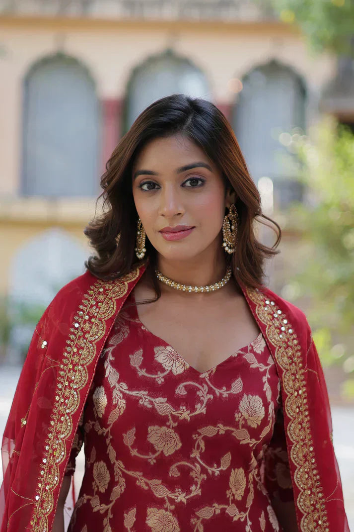 WEDDING SPECIAL VISCOSE GEORGETTE JACQUARD GHARARA SET WITH DUPATTAPFAB1120)