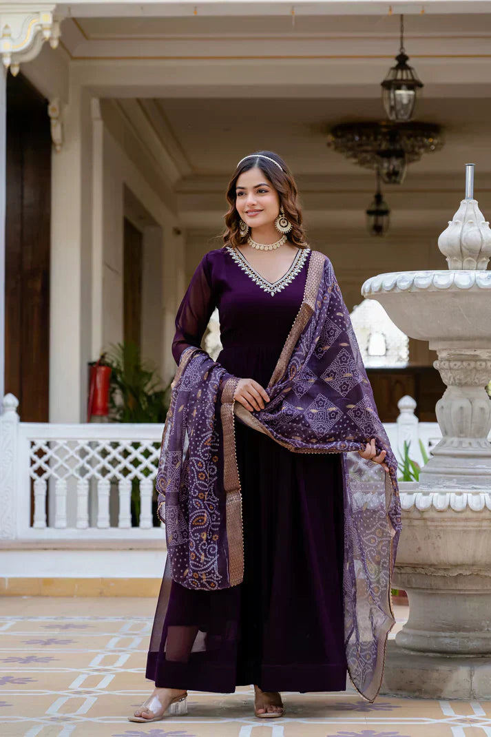 PEARL HANDWORK GOWN WITH PRINTED JEQUARD BORDER DUPATTAPFAB177)