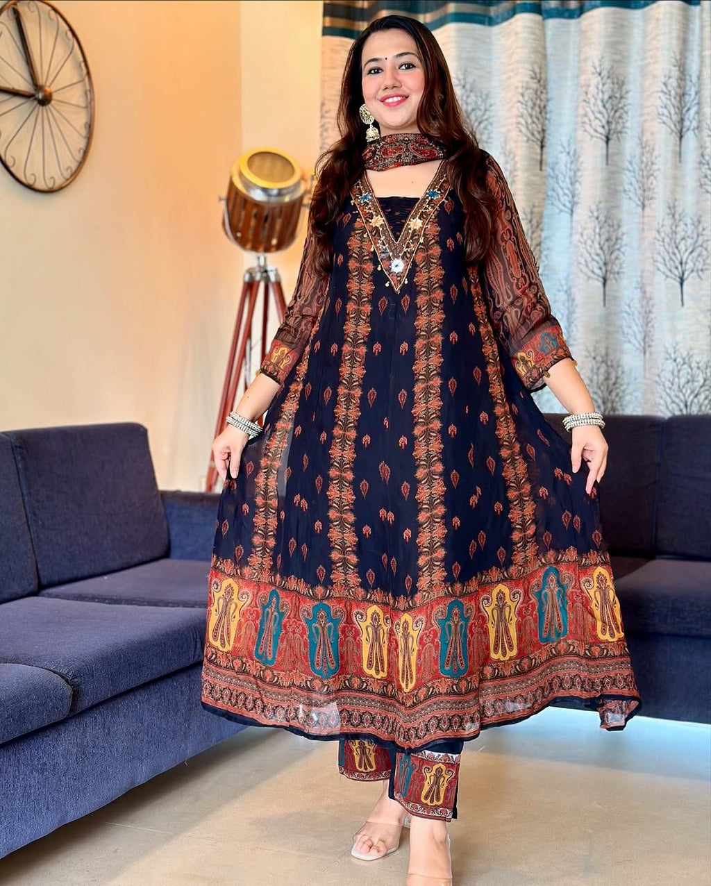 Beautiful pure premium chiffon digital printed Anarkali set with handwork on neck it has attached lining paired up with santoon slik pant and Organza digital printed dupatta sets(PFAB123)