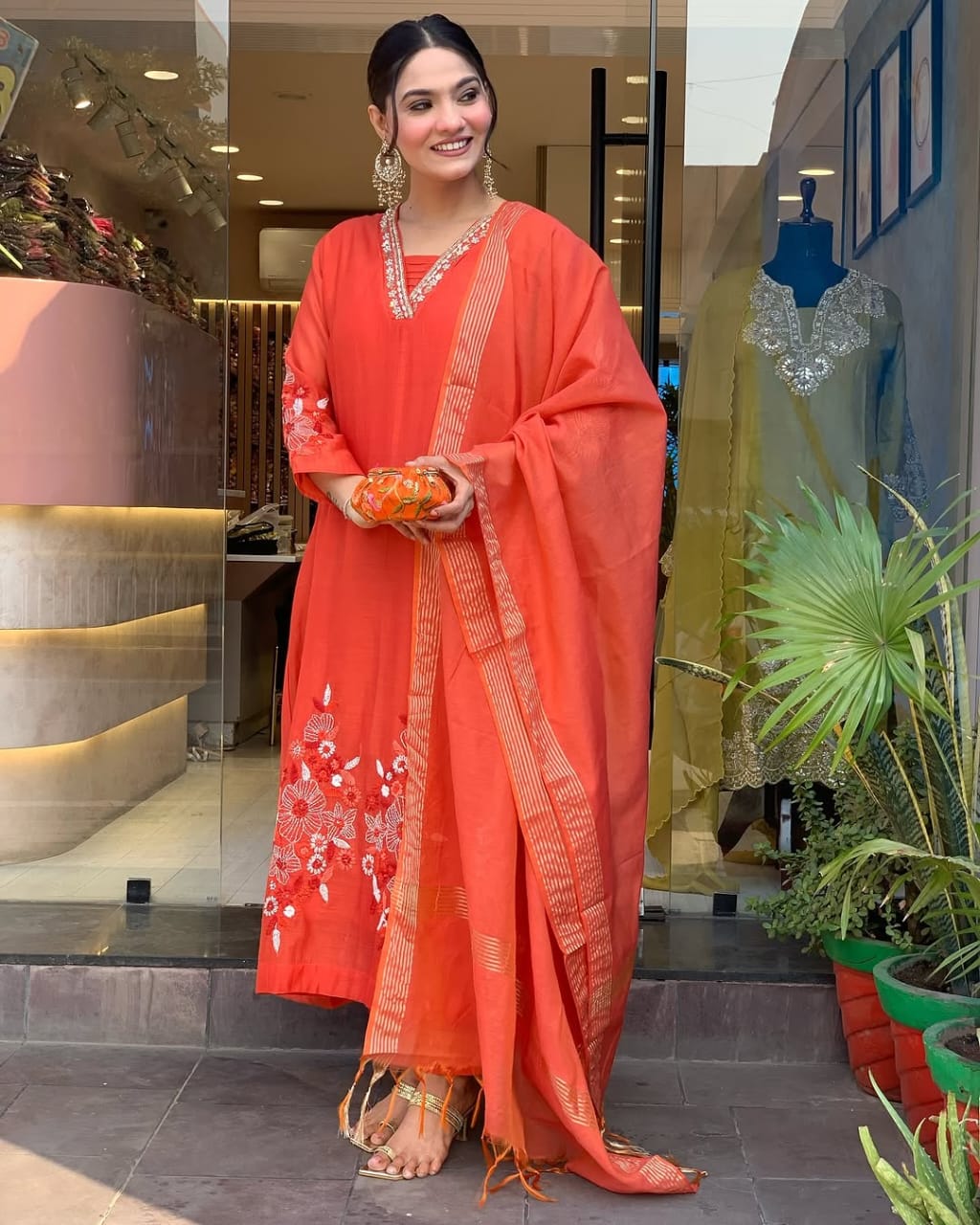 Enjoy your festival 🌞with our Very Beautiful 3ps Set . 🪡 🪡 🪡 🌸(PFAB148)