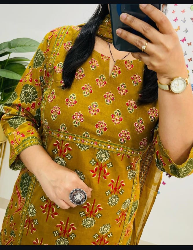 🌹🌹Pure fine Cotton fabric hand Work Kurti with Pant with cotton 100-100 Dupatta🌹🌹(PFAB1438)