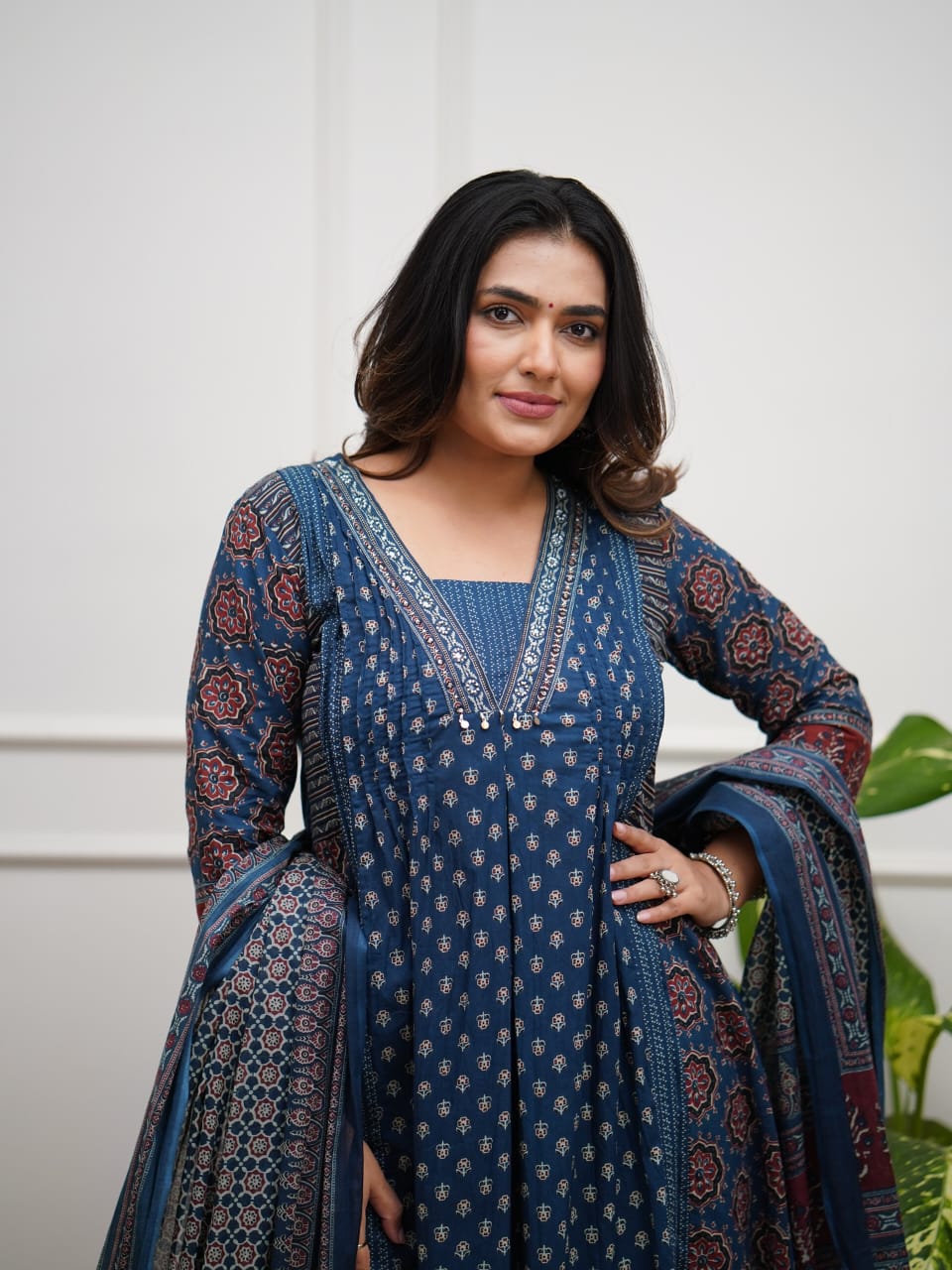 👉🏻👉🏻NEW product LUNCHING super hit &nbsp; hai dimand product Beutiful Suit Set👈🏻👈🏻(PFAB1462)