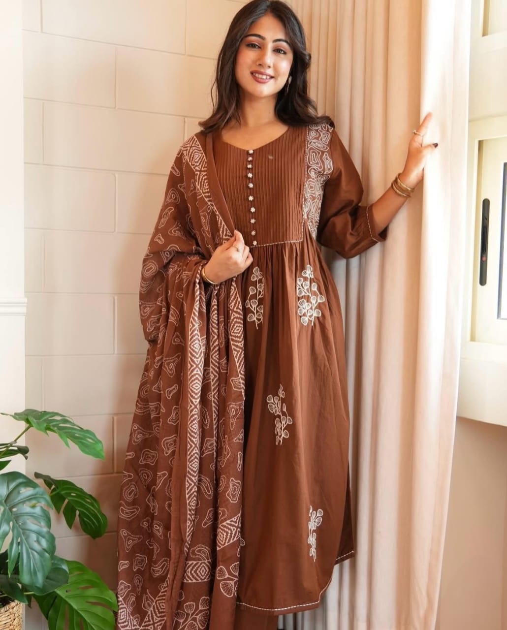 The perfect of traditional wear(PFAB1475)