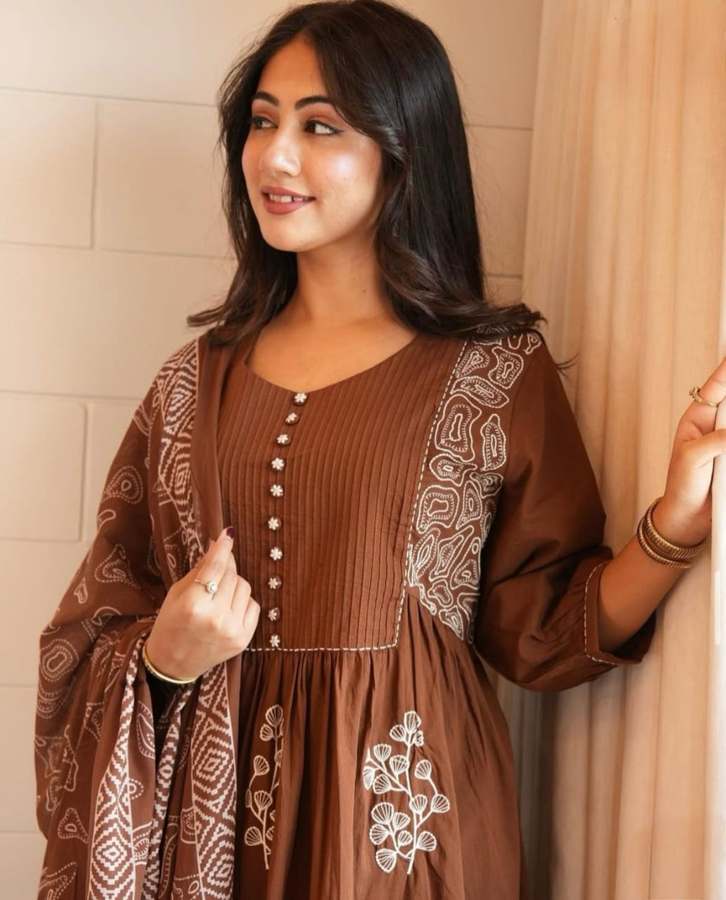 The perfect of traditional wear(PFAB1475)