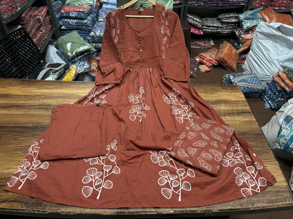 The perfect of traditional wear(PFAB1475)