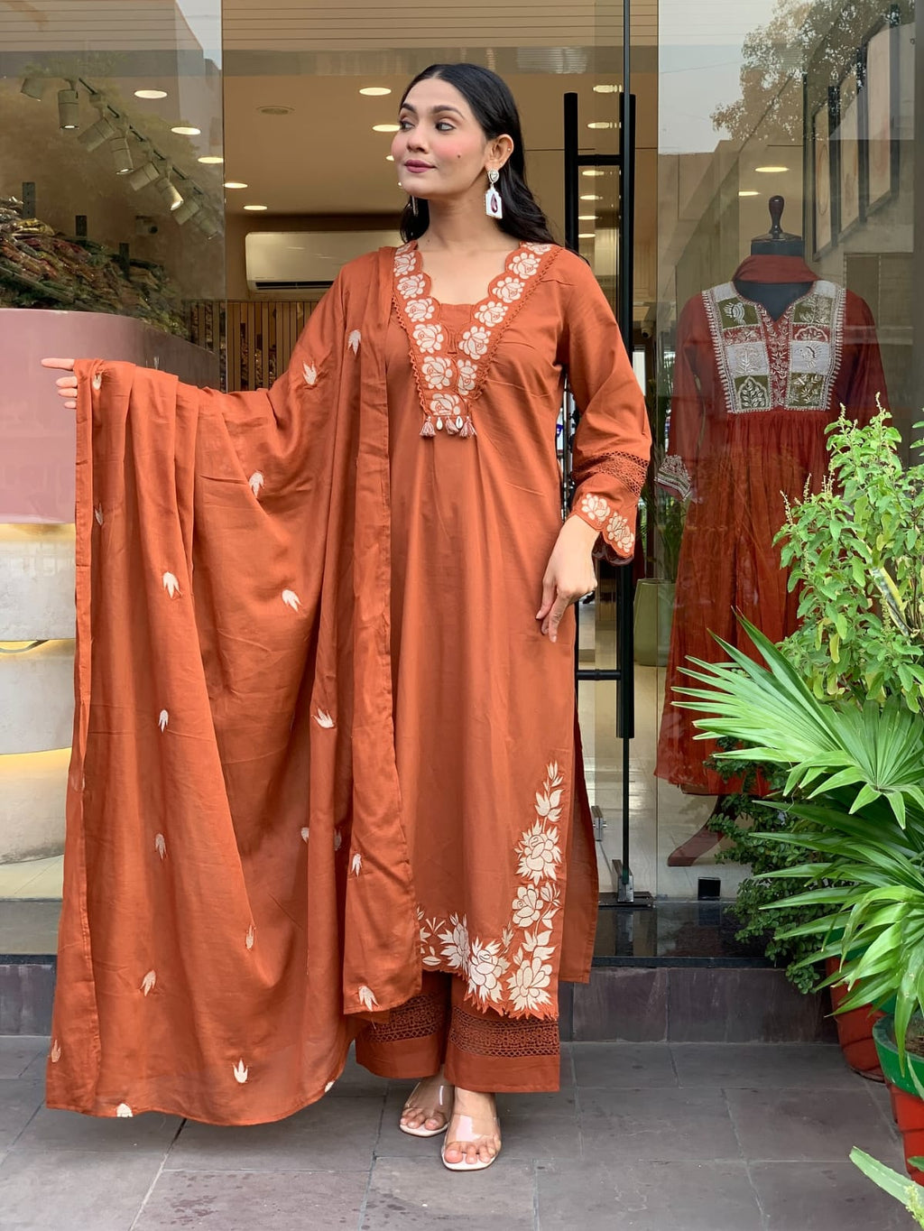 🌹🌹Pure fine Cotton fabric  Kurti with Pant with cotton 100-100 Dupatta🌹🌹 (PFAB1606)