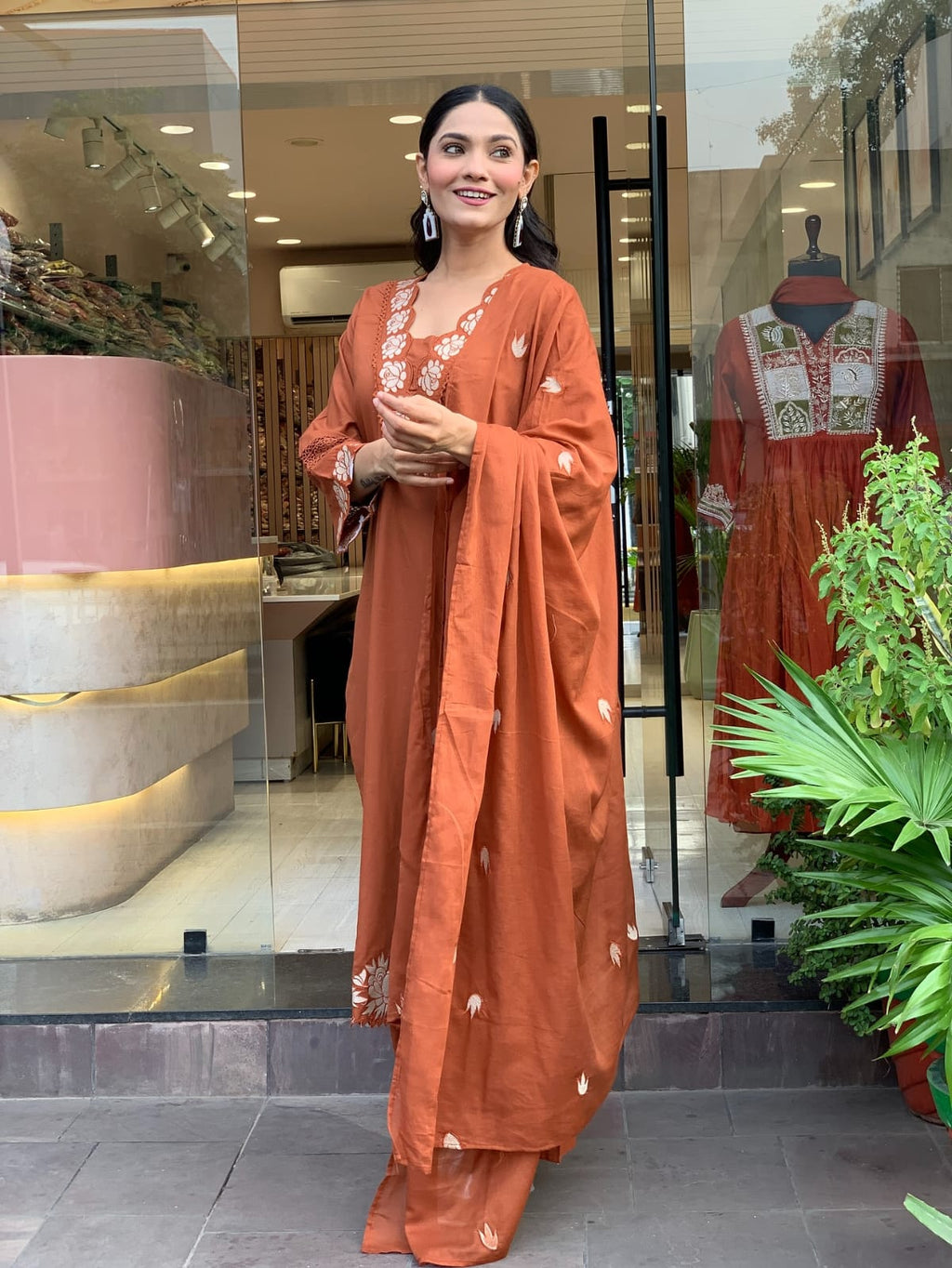 🌹🌹Pure fine Cotton fabric  Kurti with Pant with cotton 100-100 Dupatta🌹🌹 (PFAB1606)