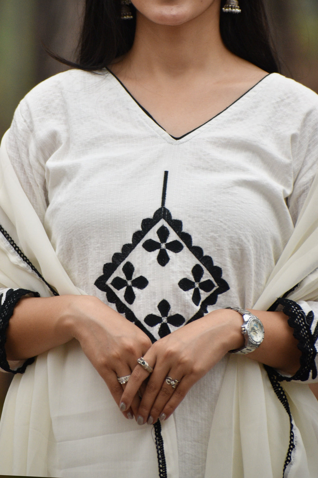 *We are here to spread some magic to your ethnic Heavy cotton katha work and embroidery 🪡 work and beautiful lace work .(PFAB106)